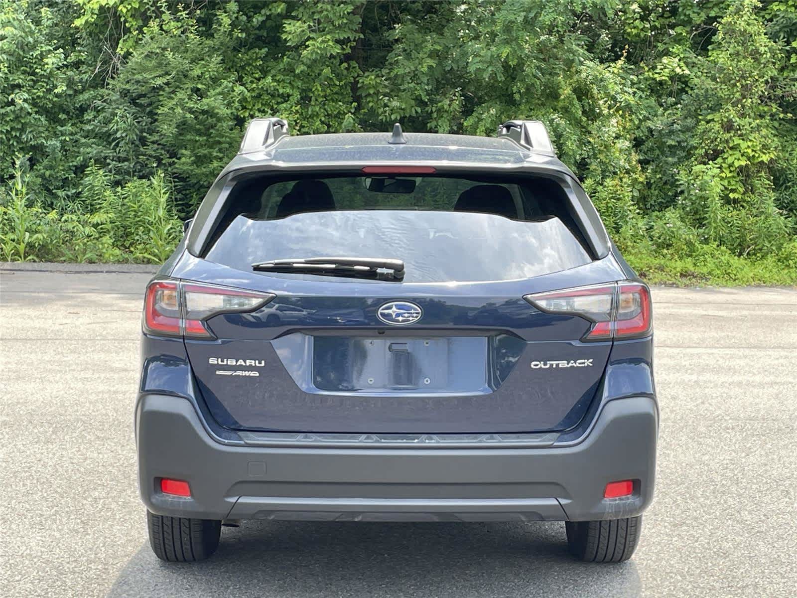 Certified 2025 Subaru Outback Premium AWD/4WD image 4