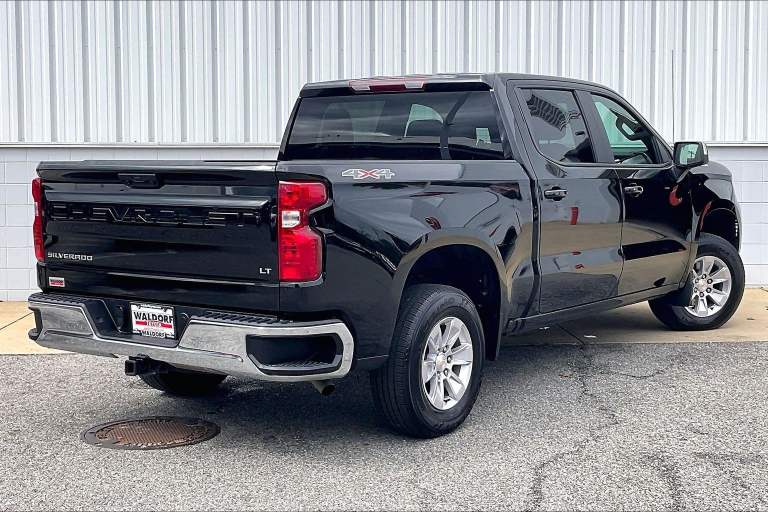 Used 2026 Chevrolet Silverado 1500 LT AWD/4WD image 17