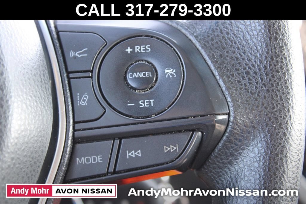 Used 2020 Toyota Camry LE FWD image 27