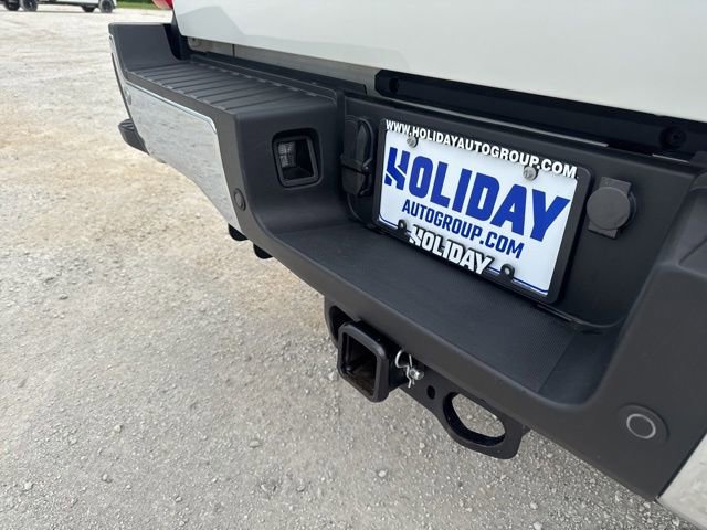 Used 2023 Ford F350 Lariat w/ Chrome Package image 17