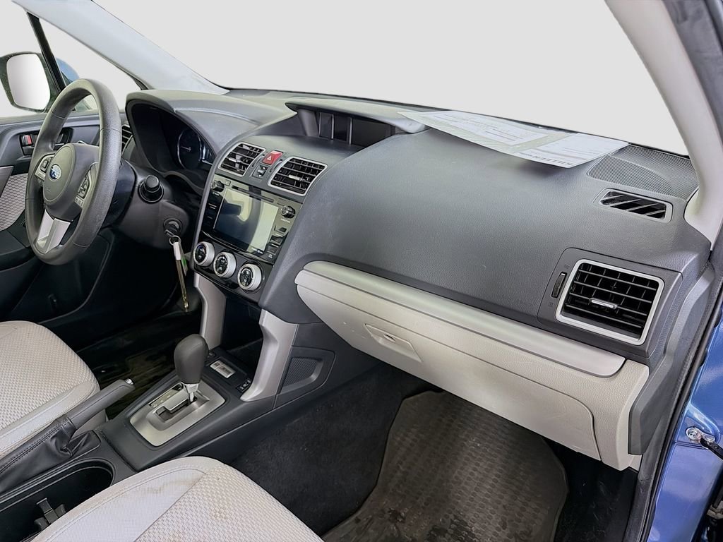 Used 2017 Subaru Forester 2.5i Premium AWD/4WD image 29