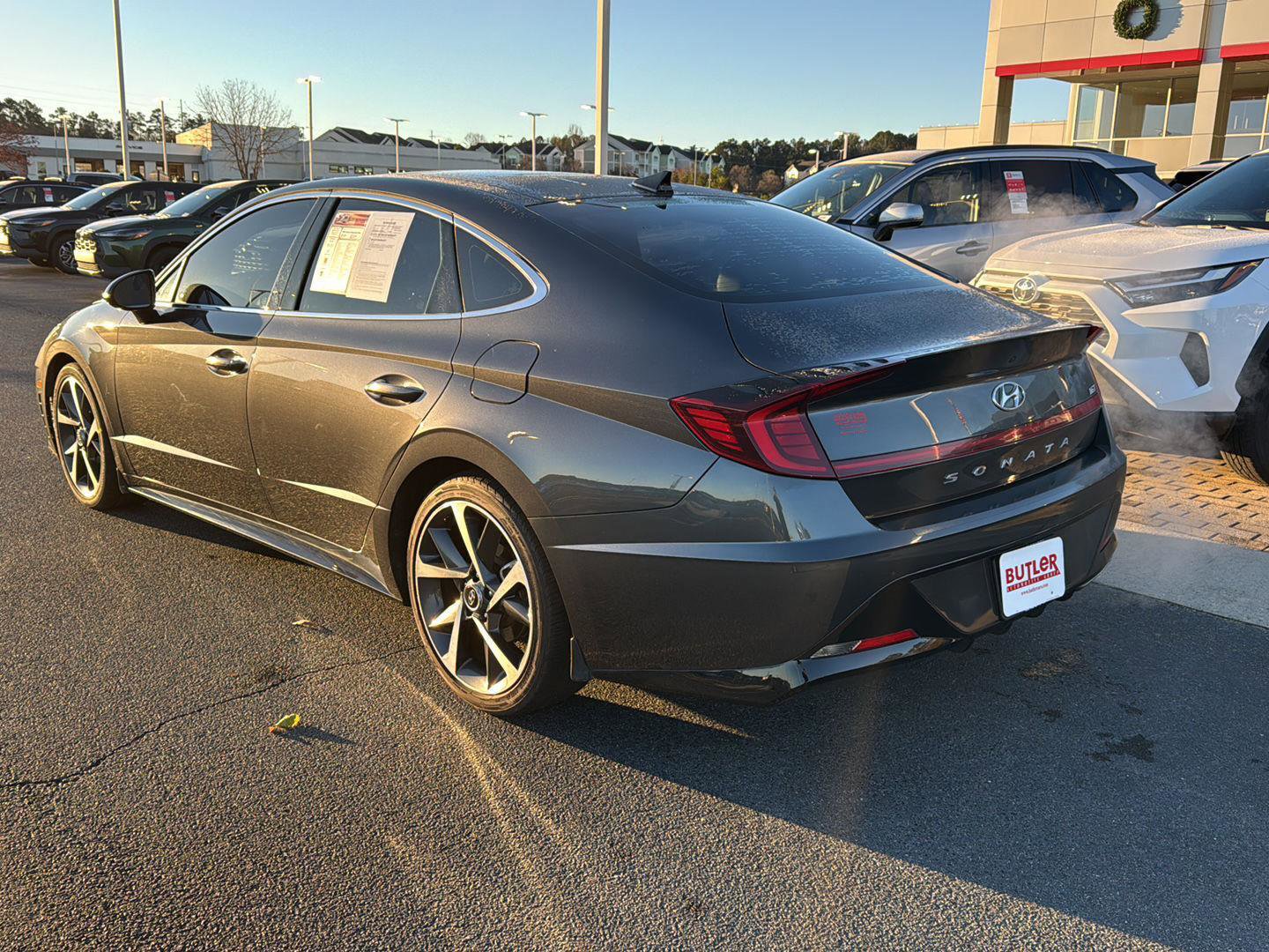Used 2021 Hyundai Sonata SEL Plus w/ Tech Package image 3