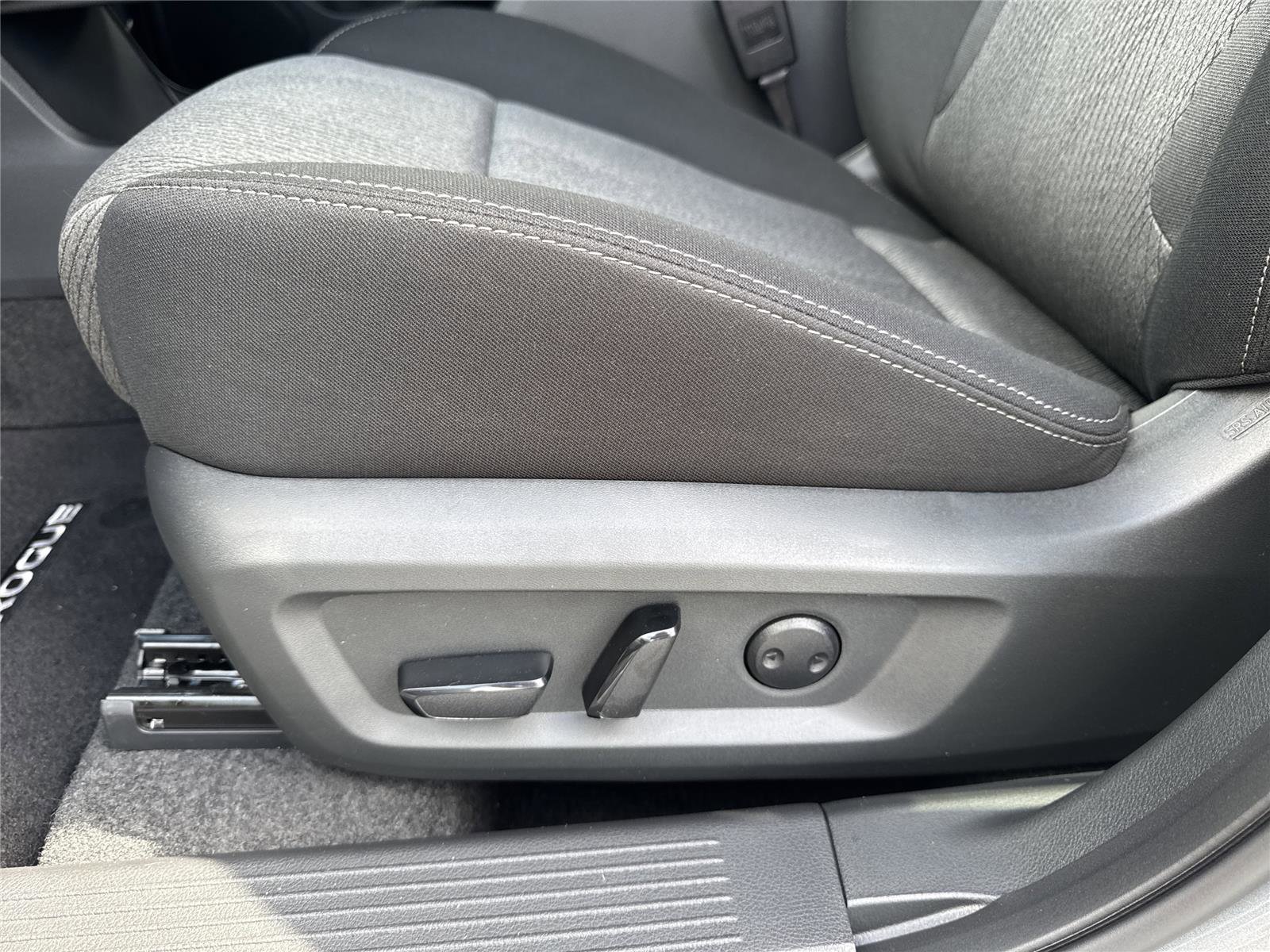 New 2026 Nissan Rogue SV FWD image 12