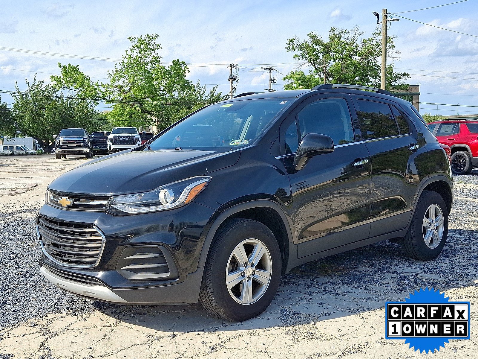 Used 2019 Chevrolet Trax LT w/ LT Convenience Package AWD/4WD image 2
