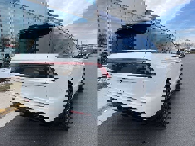 Used 2025 Lincoln Navigator L Black Label image 8