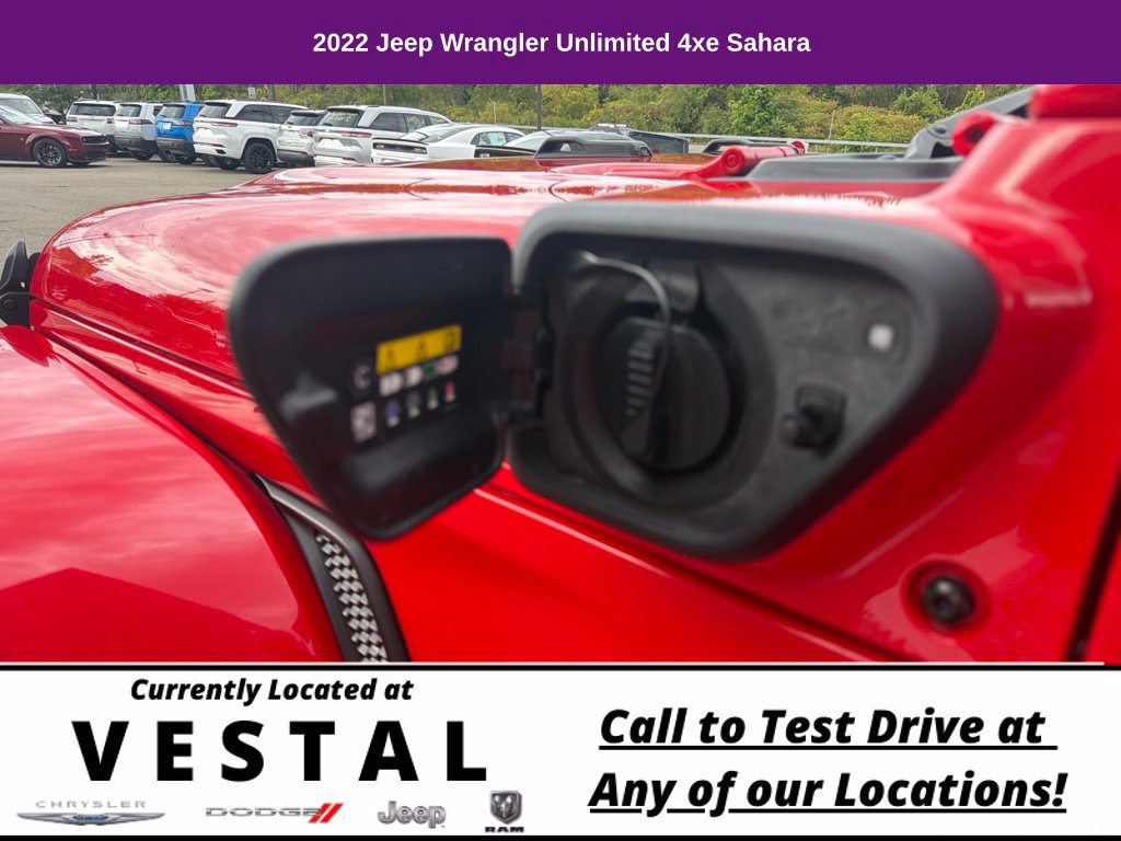 Used 2022 Jeep Wrangler Unlimited Sahara AWD/4WD image 11