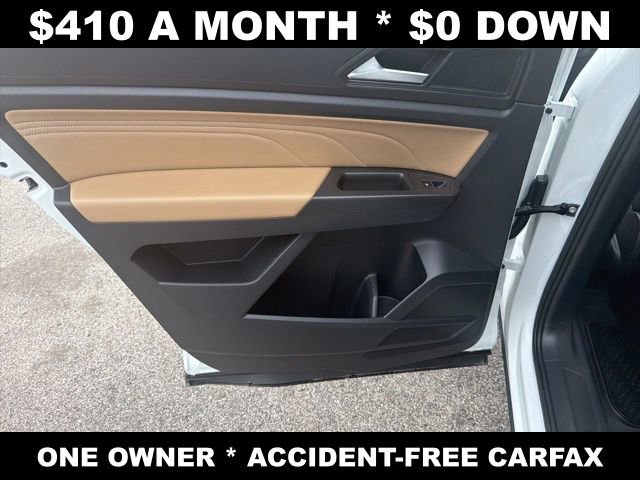 Used 2023 Volkswagen Atlas Cross Sport SE w/ Black Wheel Package image 28