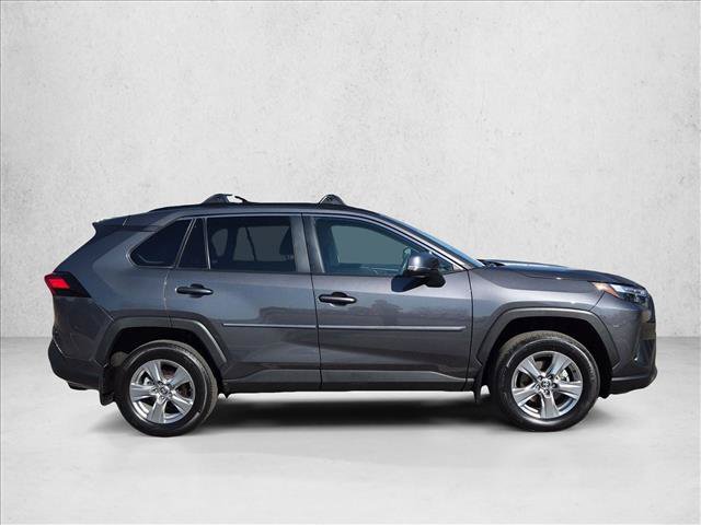 Used 2024 Toyota RAV4 XLE AWD/4WD image 4