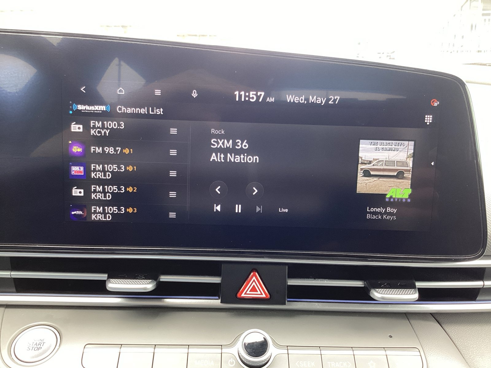 Used 2024 Hyundai Elantra SEL FWD image 21