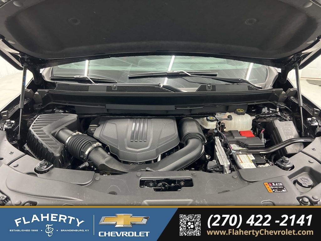 Used 2024 Chevrolet Traverse RS w/ LPO, Floor Liner Package AWD/4WD image 16