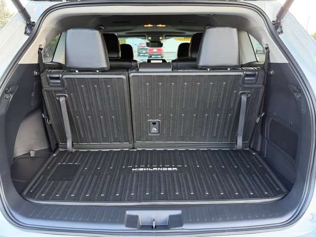 Certified 2026 Toyota Highlander XLE AWD/4WD image 17