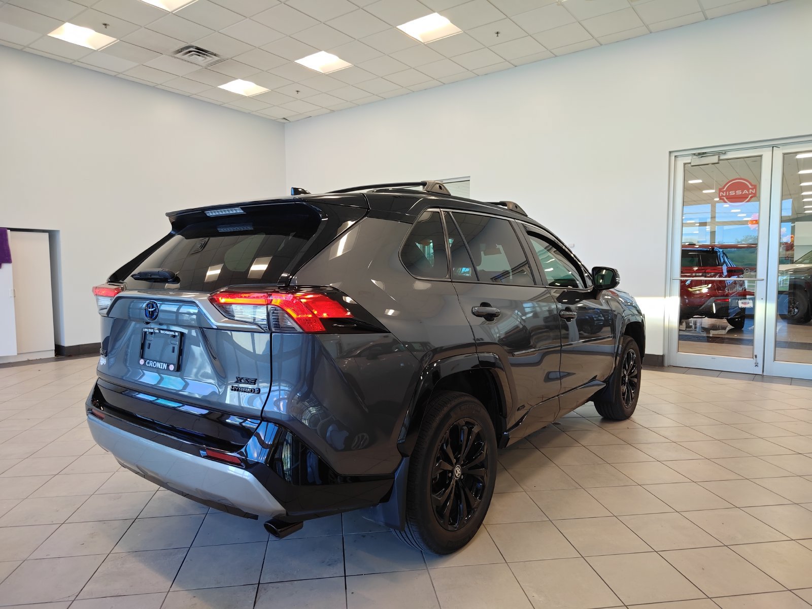 Used 2024 Toyota RAV4 XSE w/ Weather Package AWD/4WD image 3