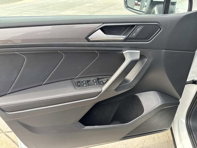 Certified 2023 Volkswagen Tiguan SE image 14