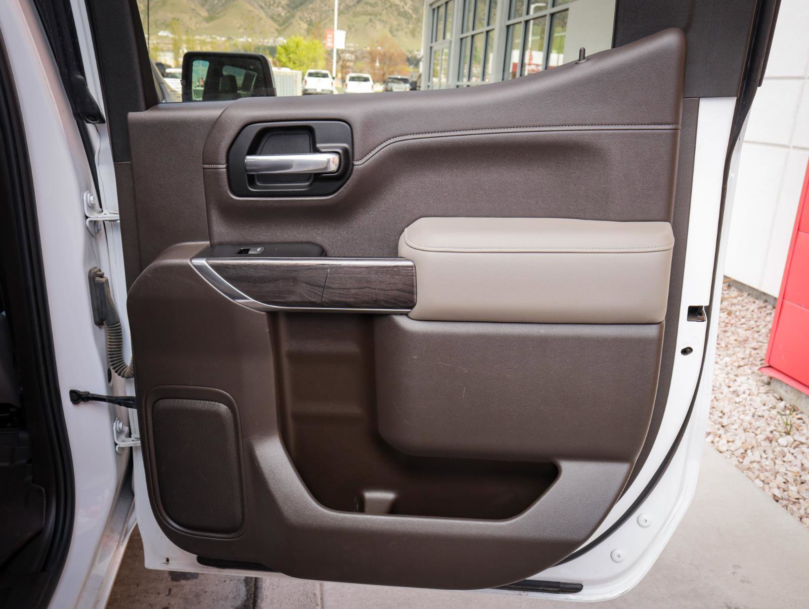 Used 2019 Chevrolet Silverado 1500 LTZ w/ LTZ Plus Package AWD/4WD image 29