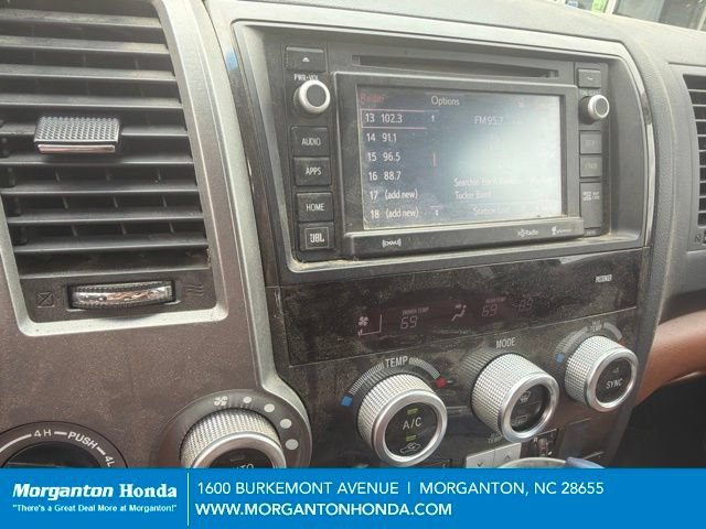 Used 2017 Toyota Sequoia Platinum AWD/4WD image 4