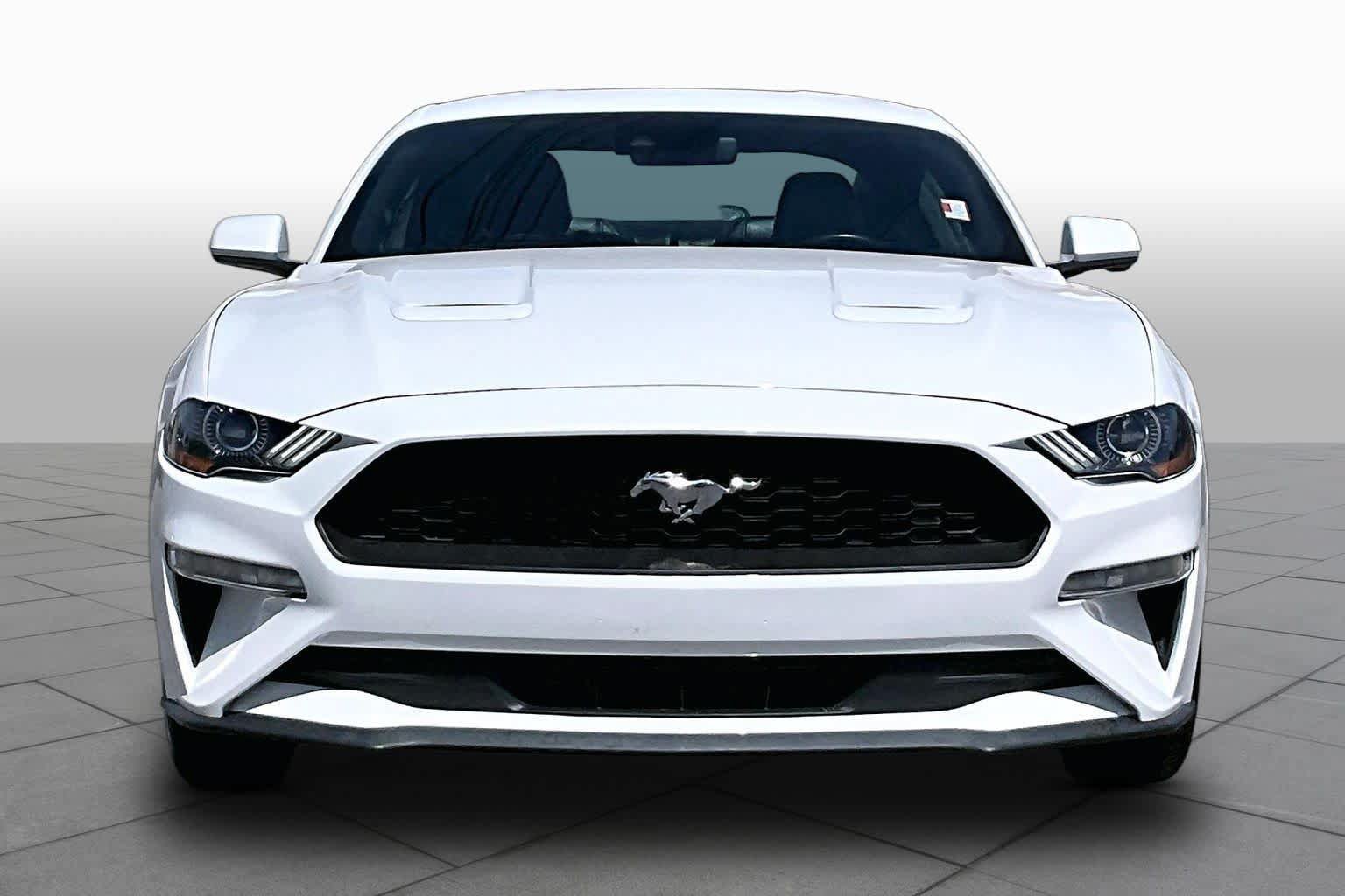 Used 2022 Ford Mustang Premium RWD image 4