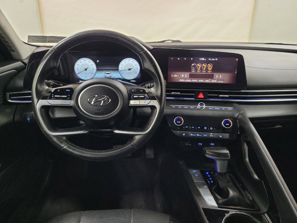 Used 2021 Hyundai Elantra Limited FWD image 22