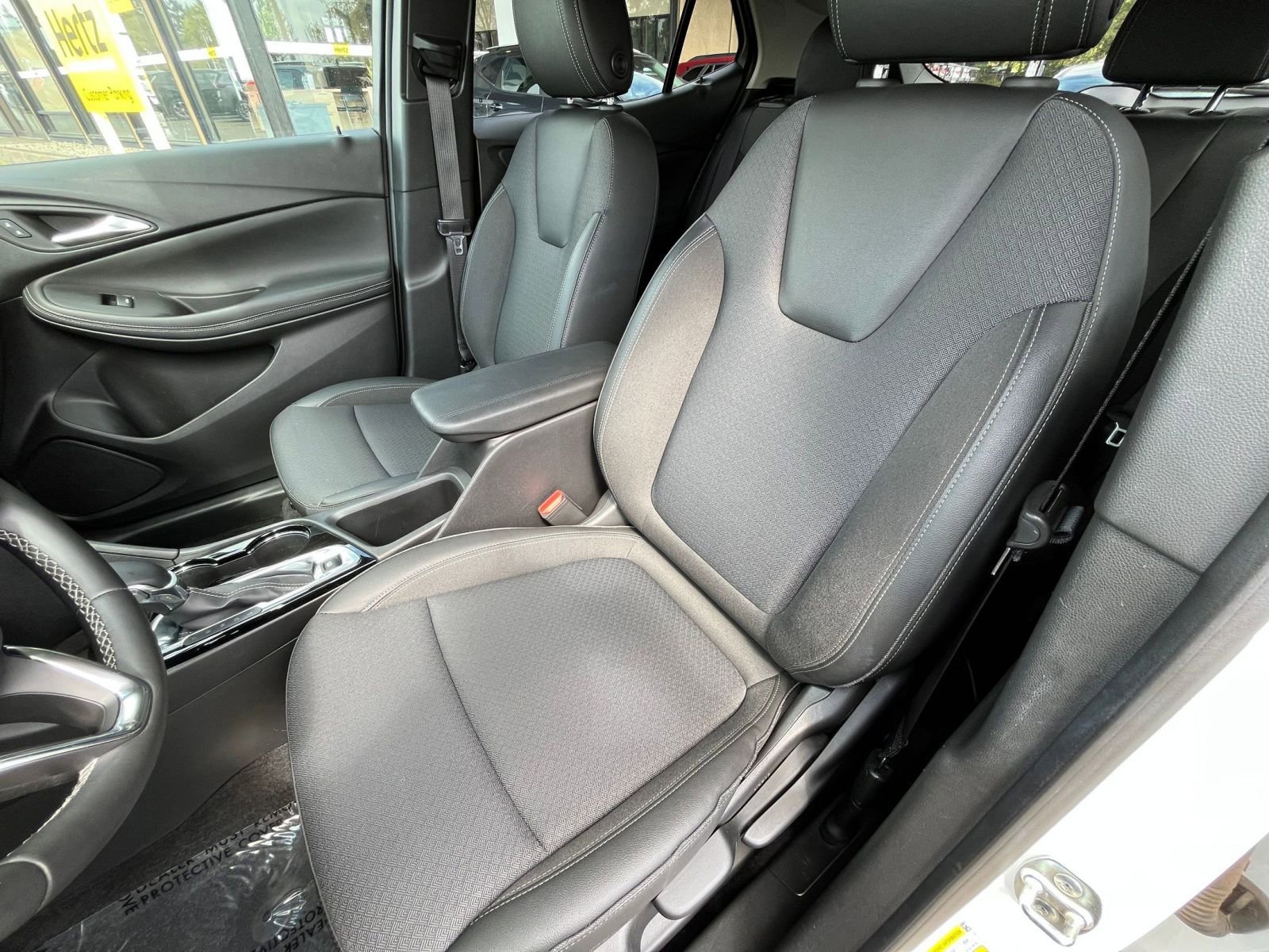 Used 2025 Buick Encore GX Preferred AWD/4WD image 37