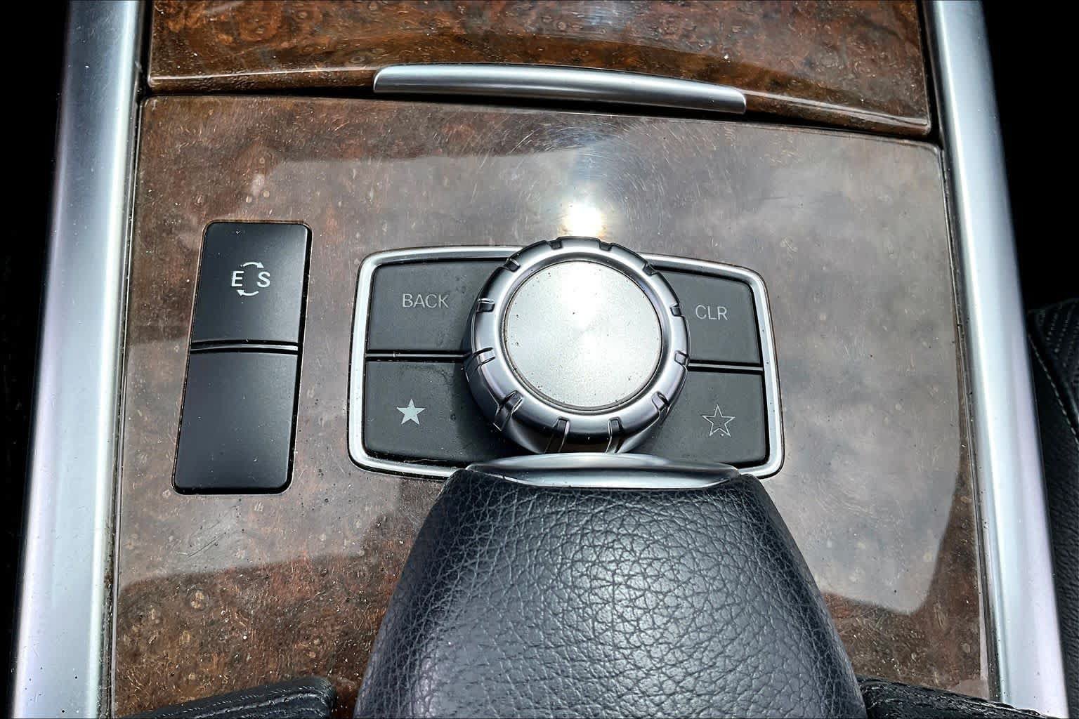 Used 2015 Mercedes-Benz E 400 4MATIC Sedan image 34