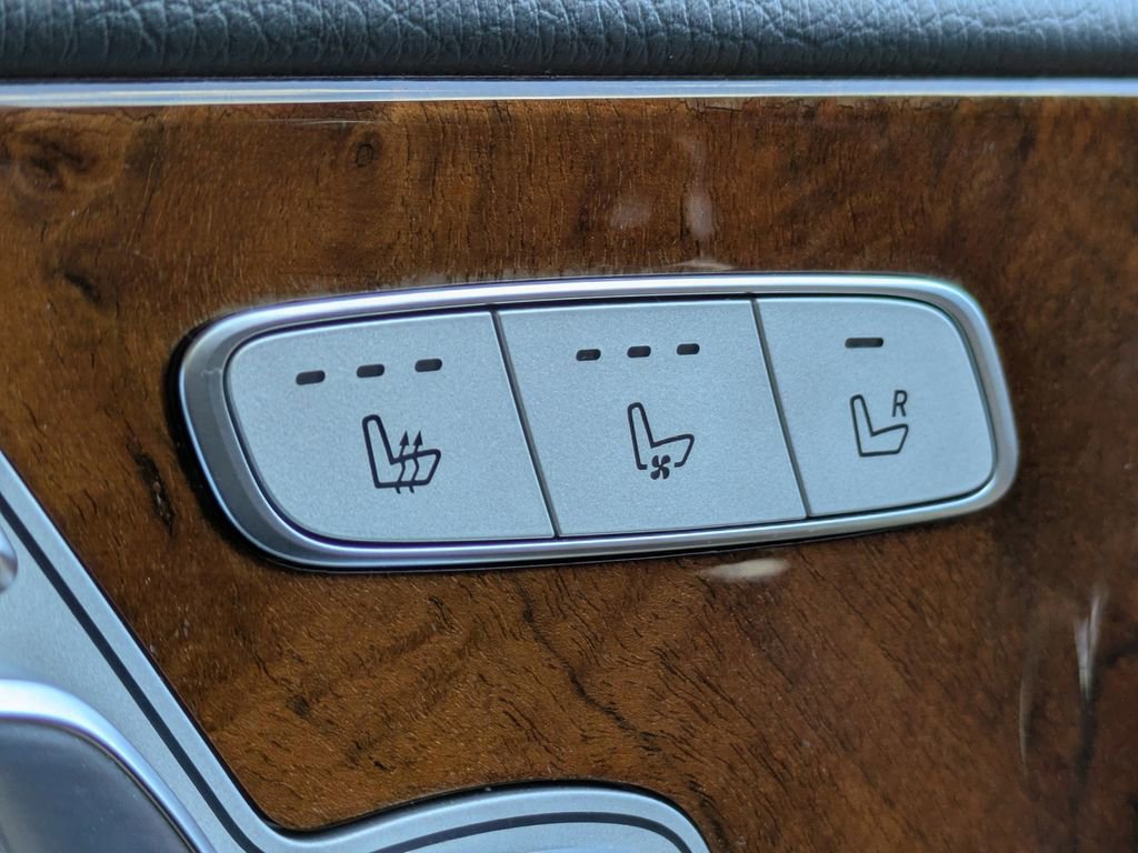 Used 2017 Mercedes-Benz E 300 image 22