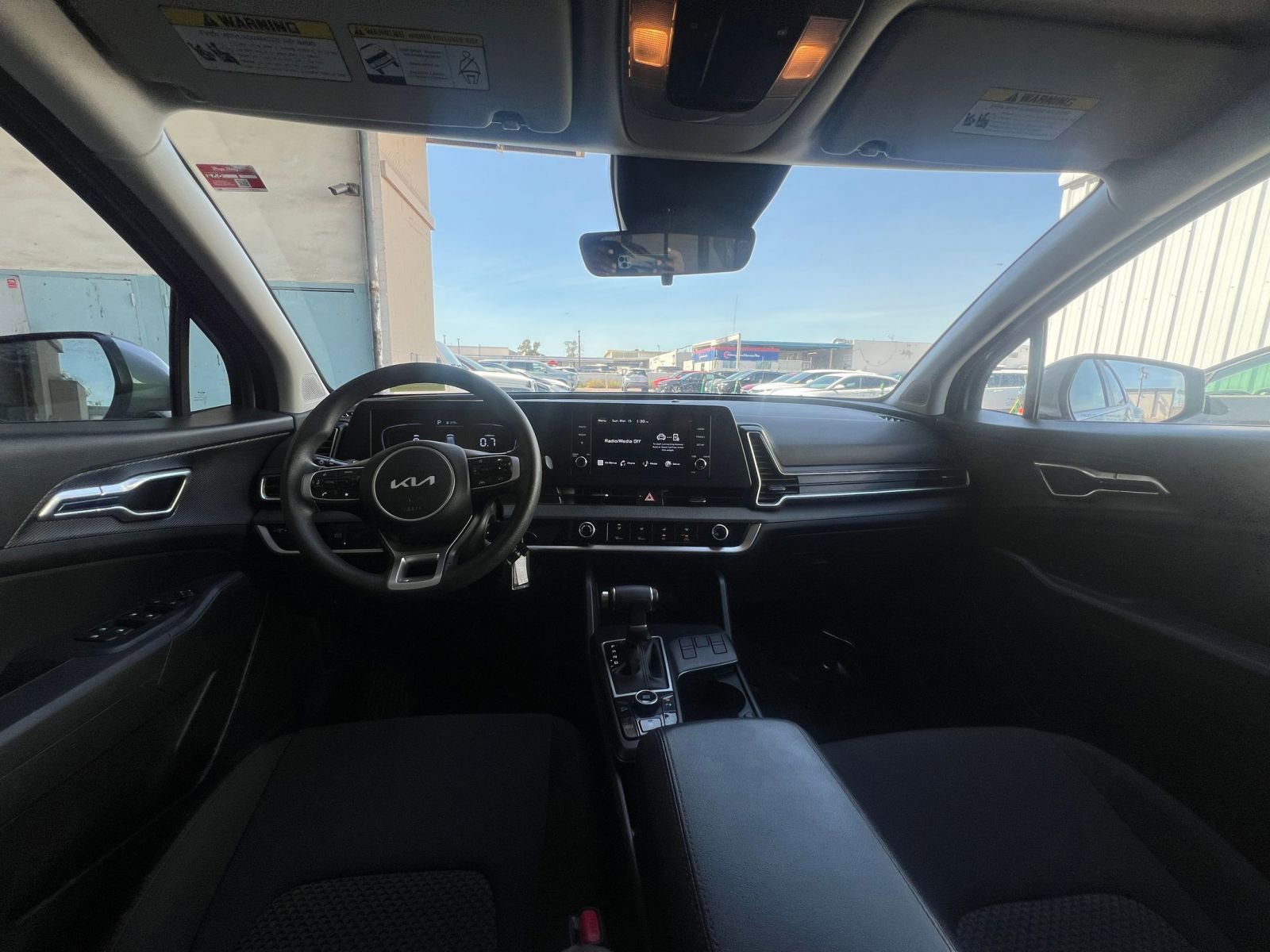 Used 2025 Kia Sportage LX image 33