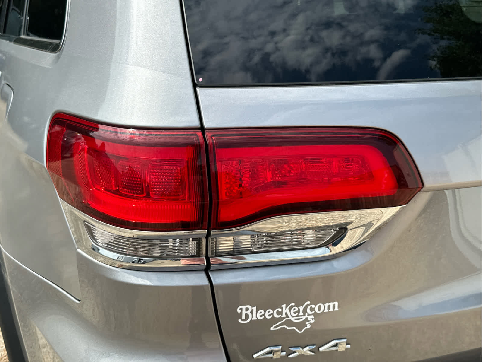 Used 2021 Jeep Grand Cherokee Limited image 17