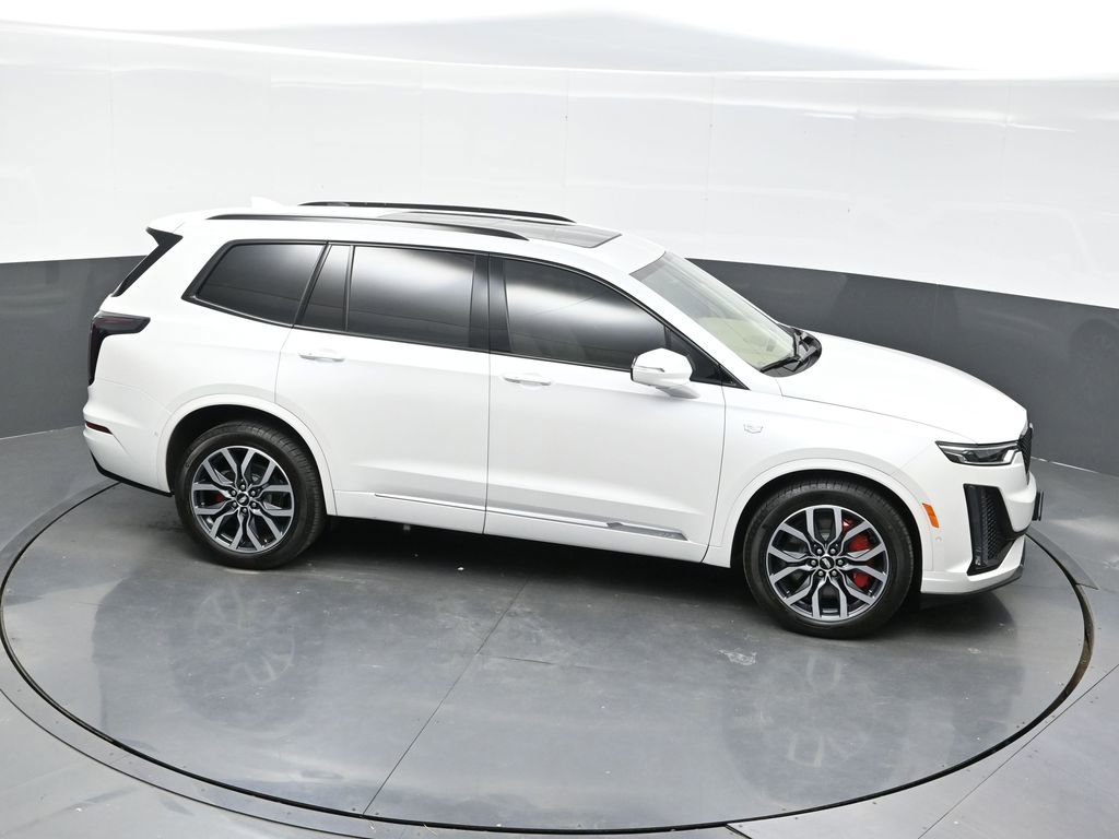 Certified 2025 Cadillac XT6 Sport w/ Platinum Package AWD/4WD image 36