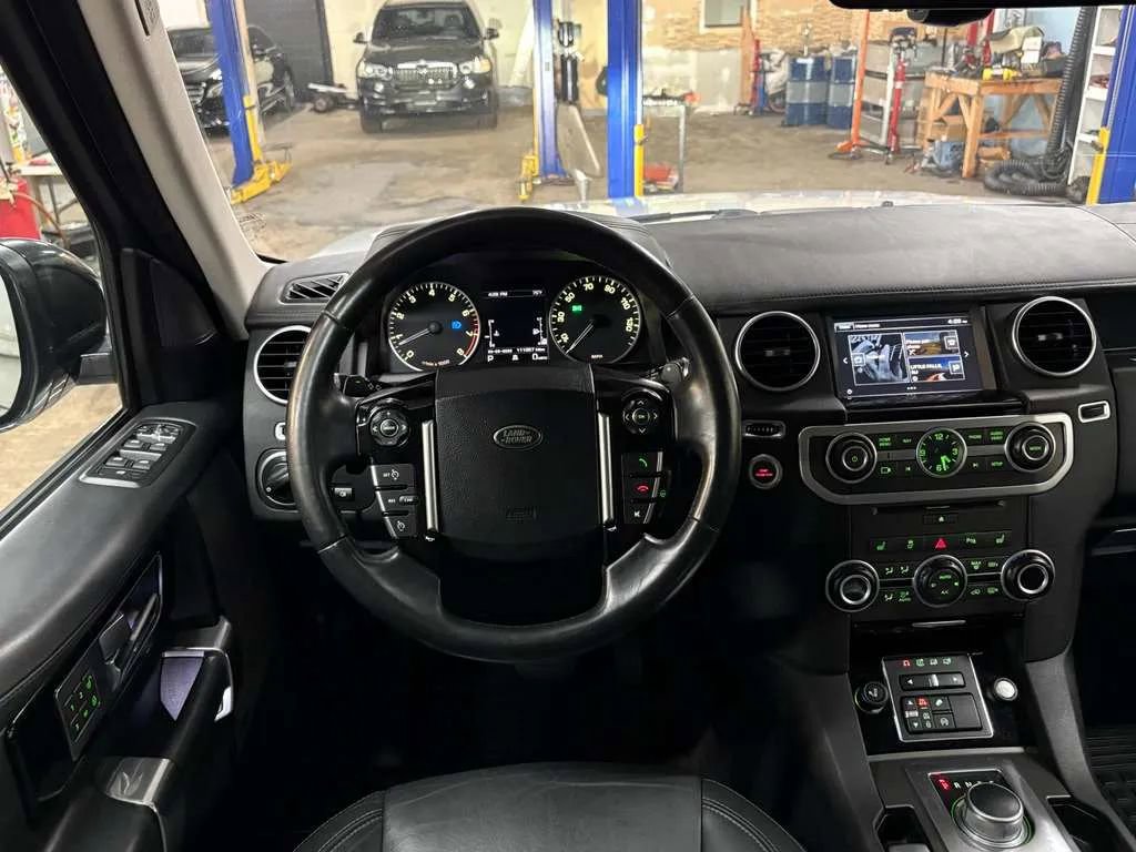 Used 2016 Land Rover LR4 HSE LUX AWD/4WD image 19