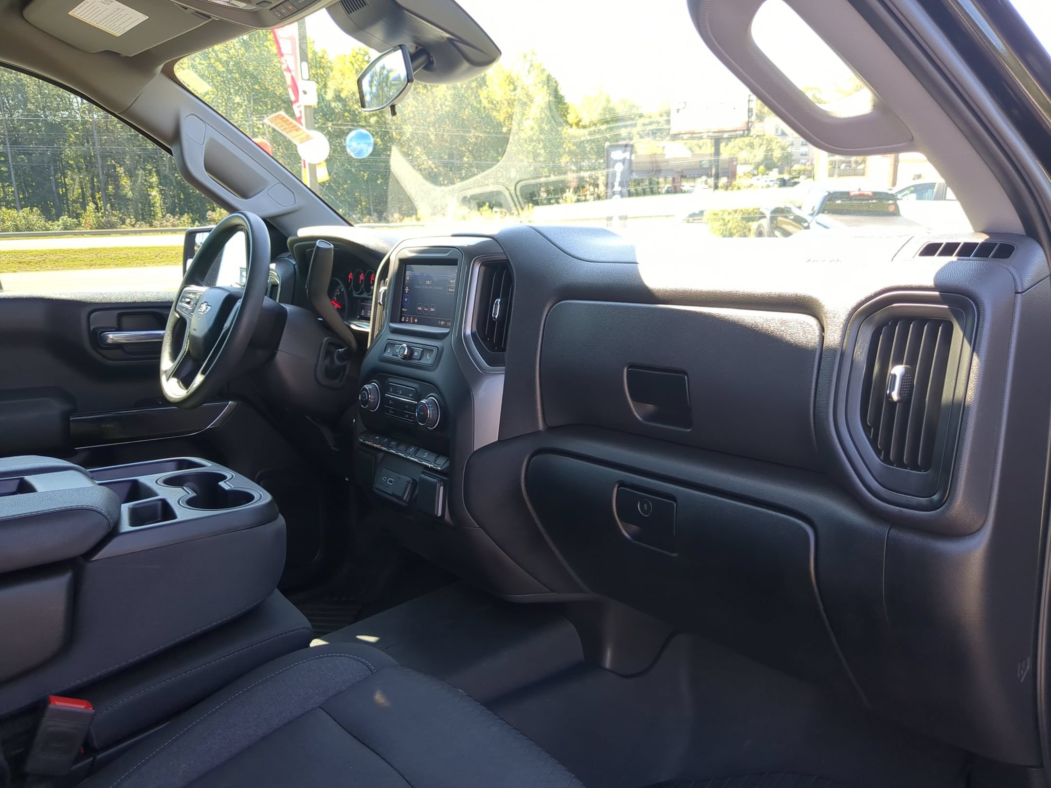 Used 2025 Chevrolet Silverado 1500 Custom Trail Boss w/ Midnight Edition AWD/4WD image 26