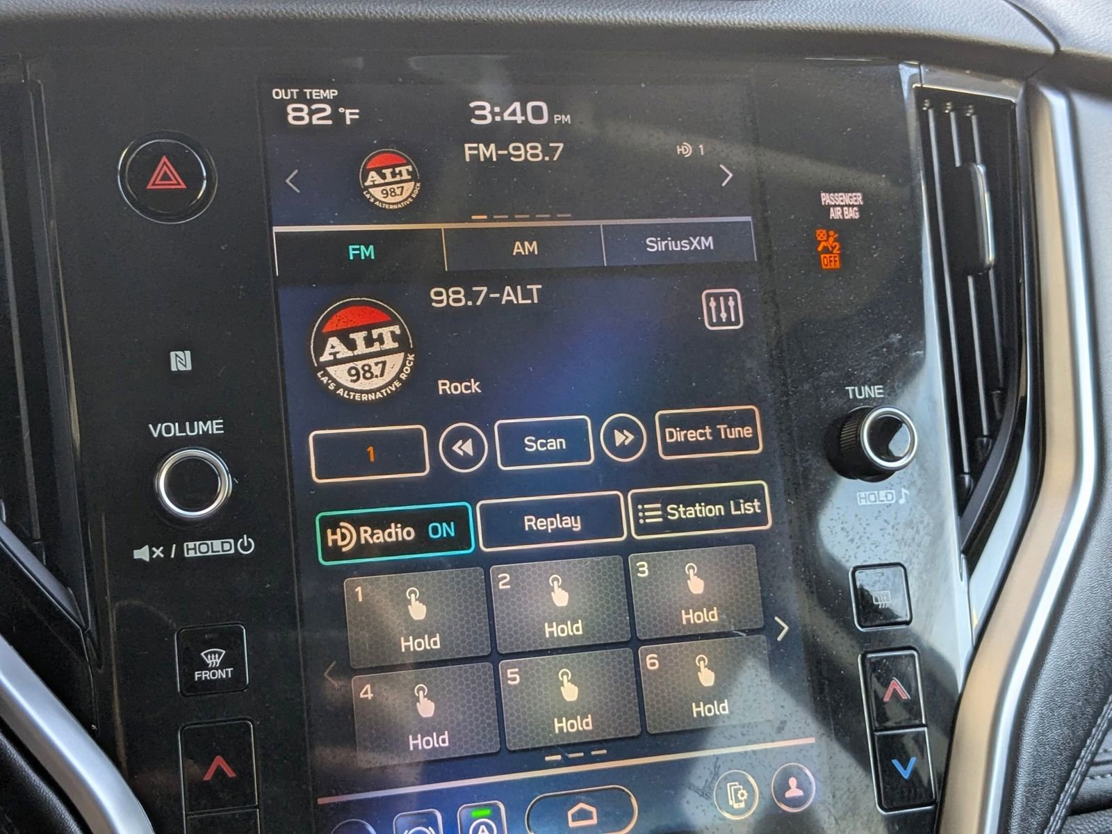 Used 2023 Subaru Outback Touring XT AWD/4WD image 18