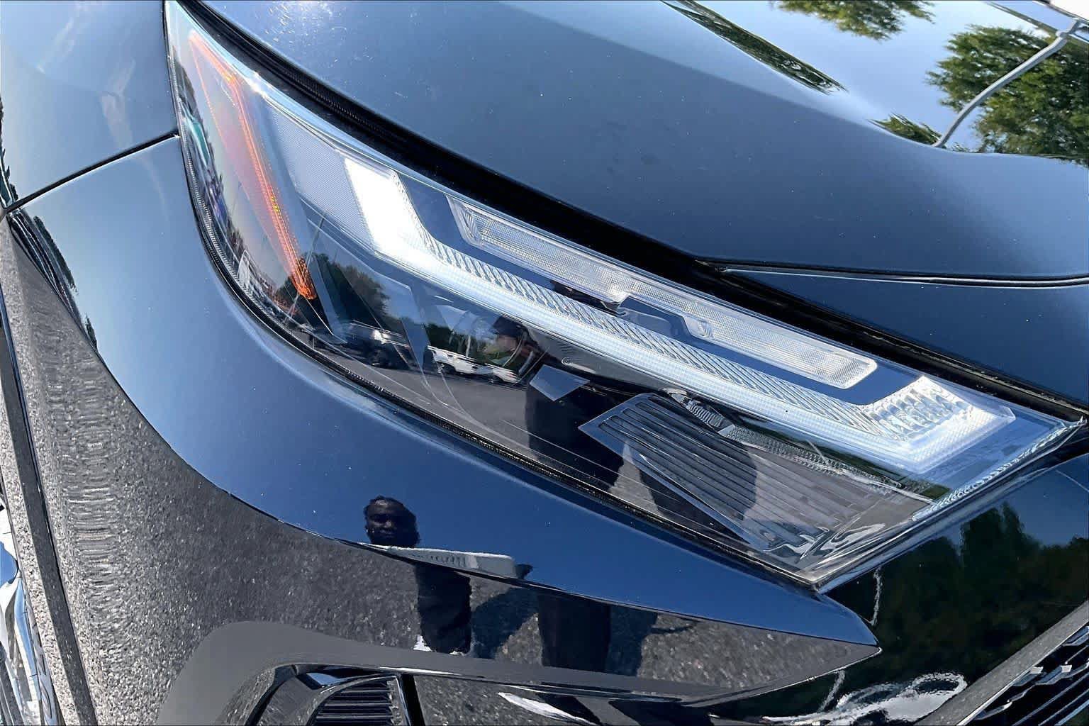 Used 2023 Toyota RAV4 SE w/ Weather & Moonroof Package AWD/4WD image 28
