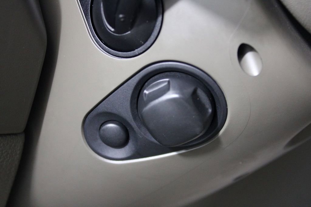 Used 2015 Audi Q7 3.0T Premium Plus w/ Premium Plus Package image 18