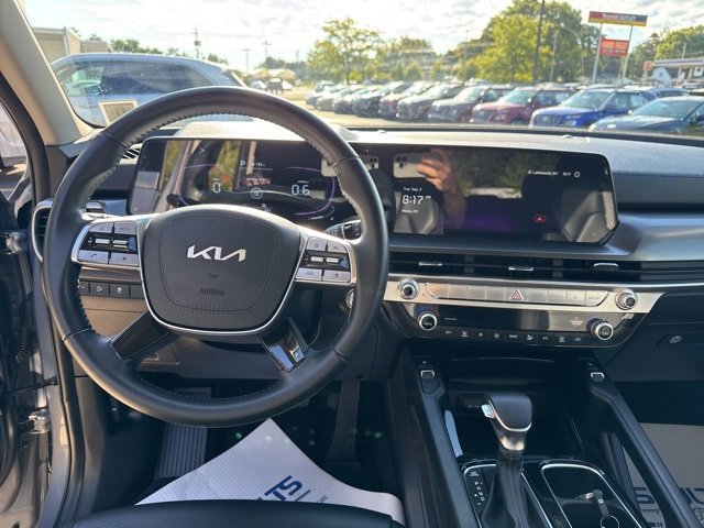 Used 2024 Kia Telluride S image 8