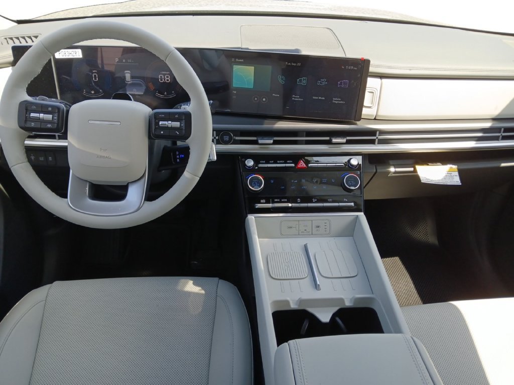 New 2027 Hyundai Santa Fe SEL FWD image 11