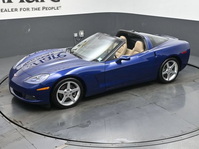 Used 2005 Chevrolet Corvette Coupe w/ Preferred Equipment Group RWD image 44