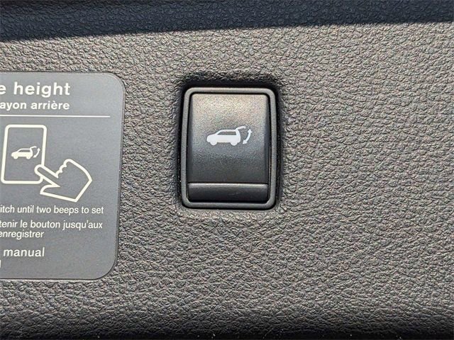 Used 2021 INFINITI QX50 Luxe w/ Appearance Package AWD/4WD image 14