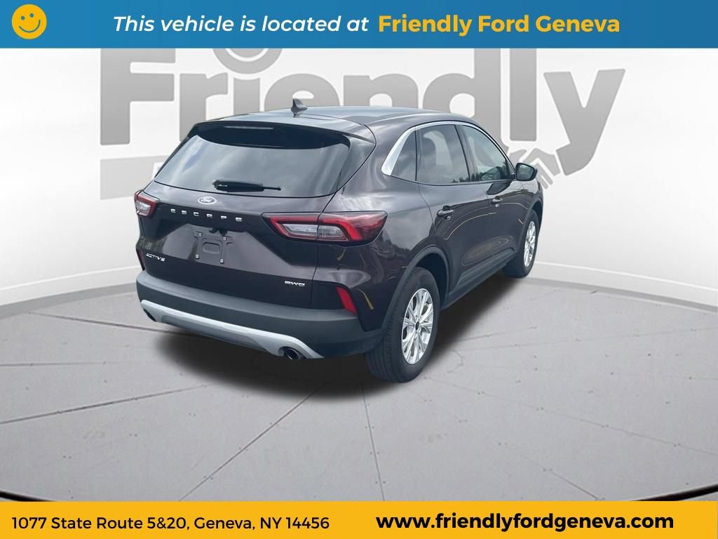 Used 2023 Ford Escape Active AWD/4WD image 5