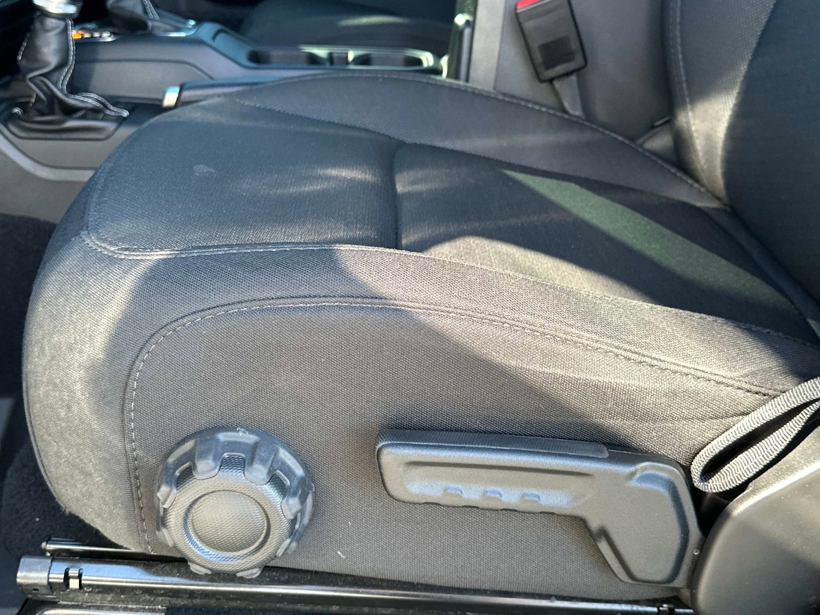 Used 2023 Jeep Wrangler Sahara w/ Cold Weather Group image 21