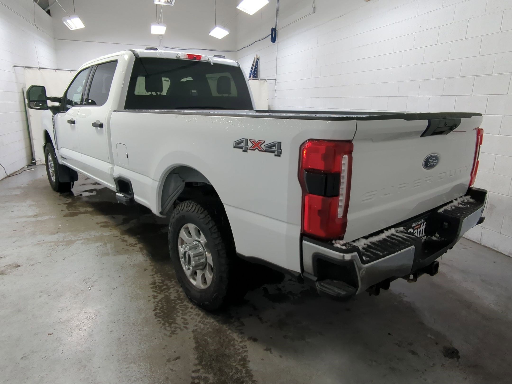 Certified 2023 Ford F350 XLT w/ 360-Degree Camera Package image 5