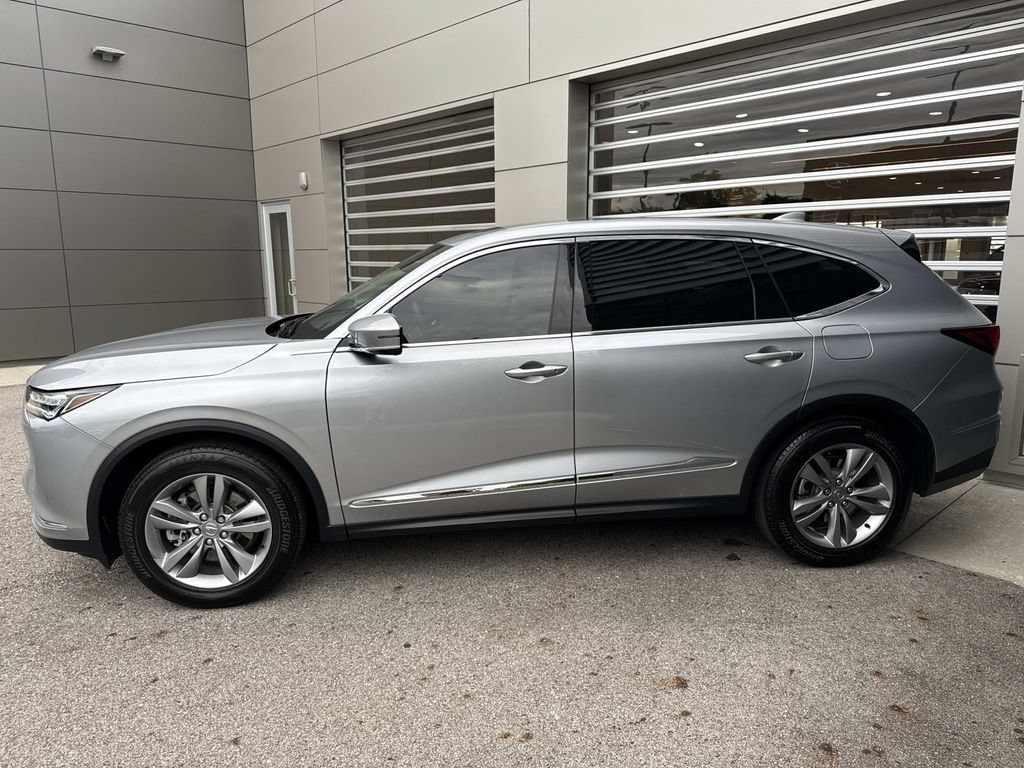 Used 2024 Acura MDX SH-AWD image 4