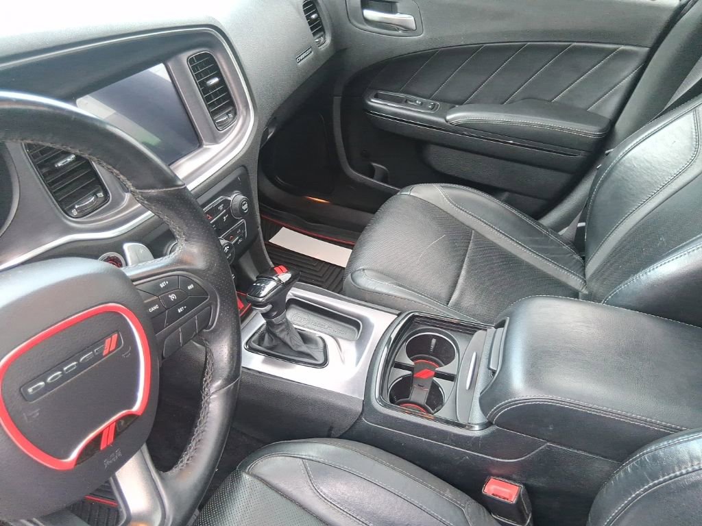 Used 2017 Dodge Charger R/T w/ Plus Group RWD image 14