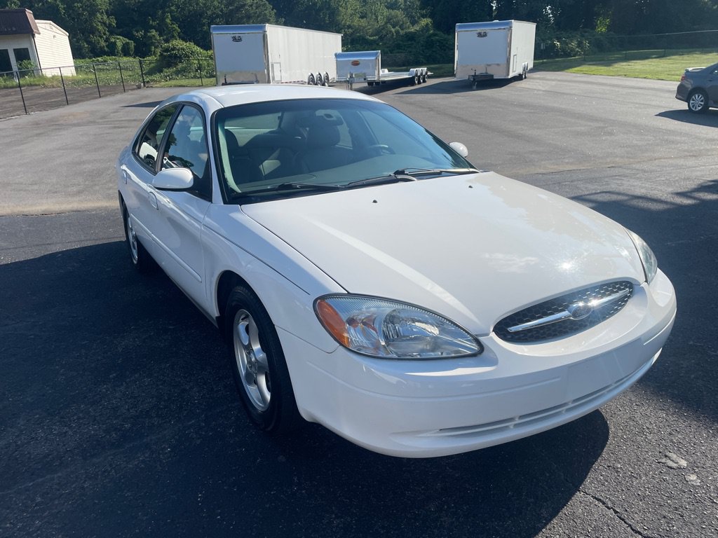 Used 2003 Ford Taurus SES FWD image 8