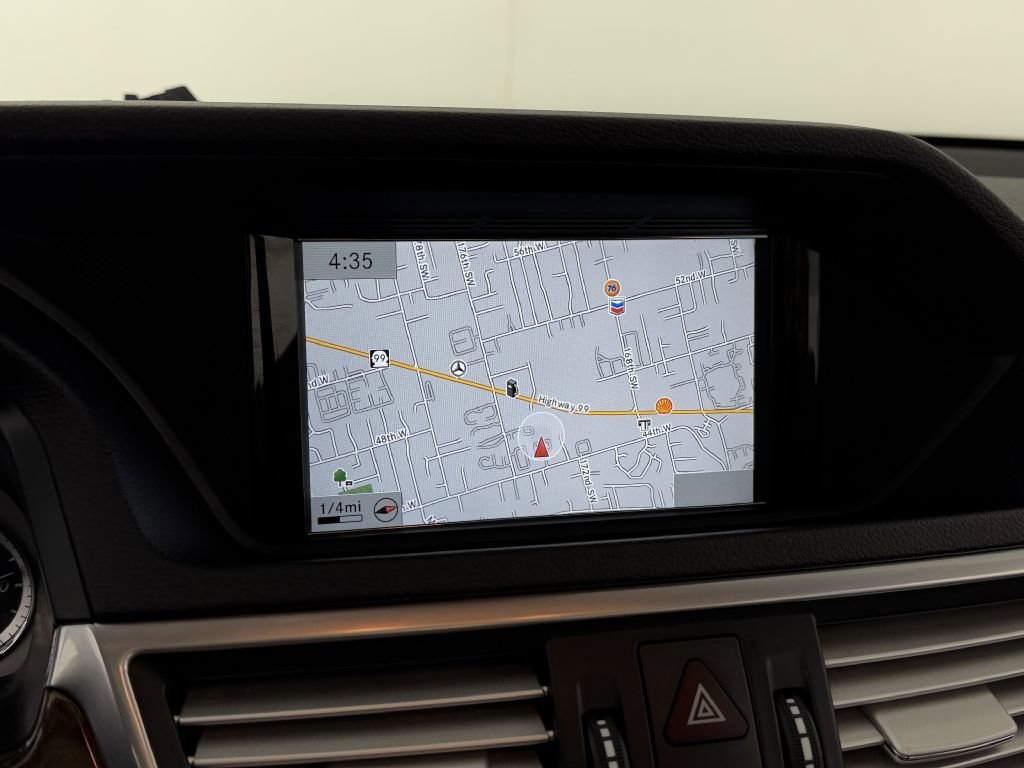 Used 2013 Mercedes-Benz E 350 4MATIC Sedan image 22