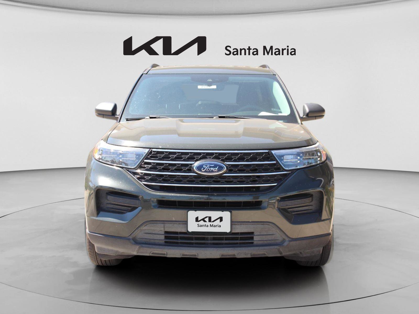 Used 2021 Ford Explorer XLT image 4