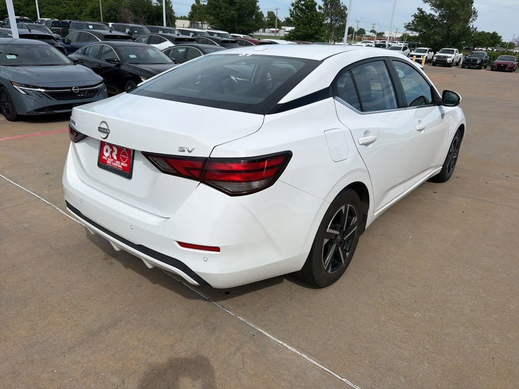 Used 2024 Nissan Sentra SV FWD image 5