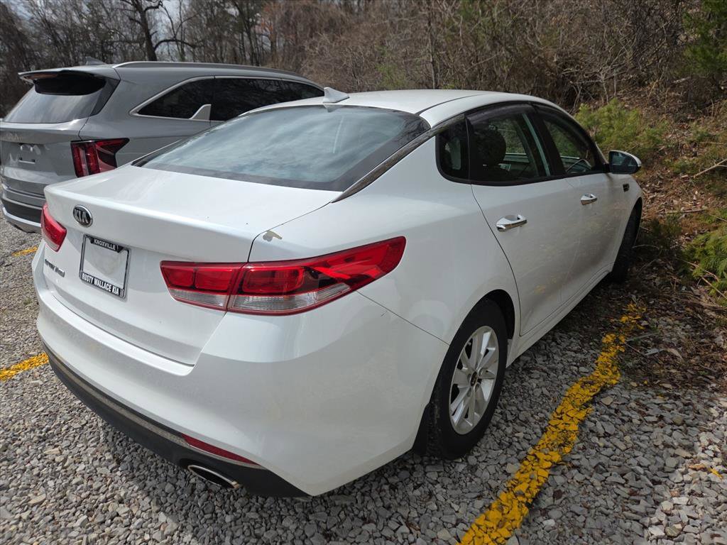 Used 2016 Kia Optima LX image 4