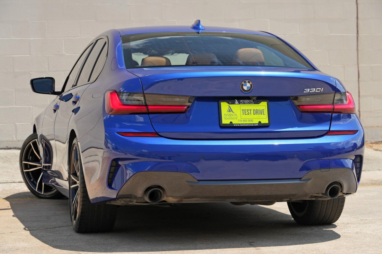 Used 2021 BMW 330i Sedan w/ M Sport Package RWD image 5