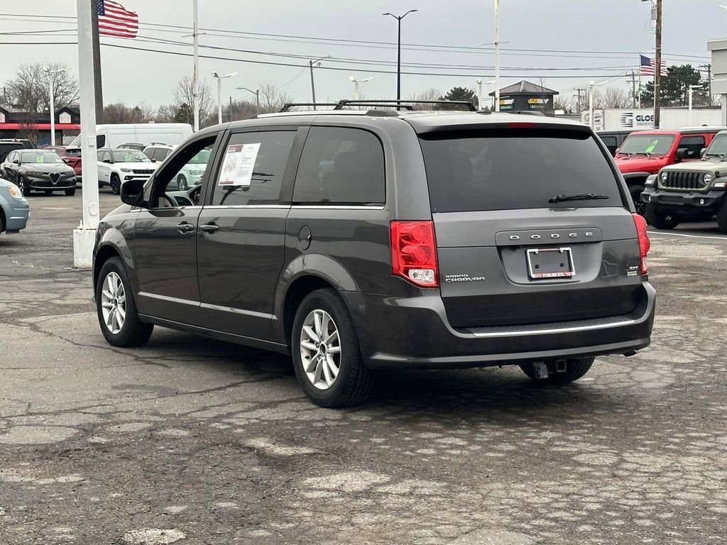 Used 2019 Dodge Grand Caravan SXT image 6