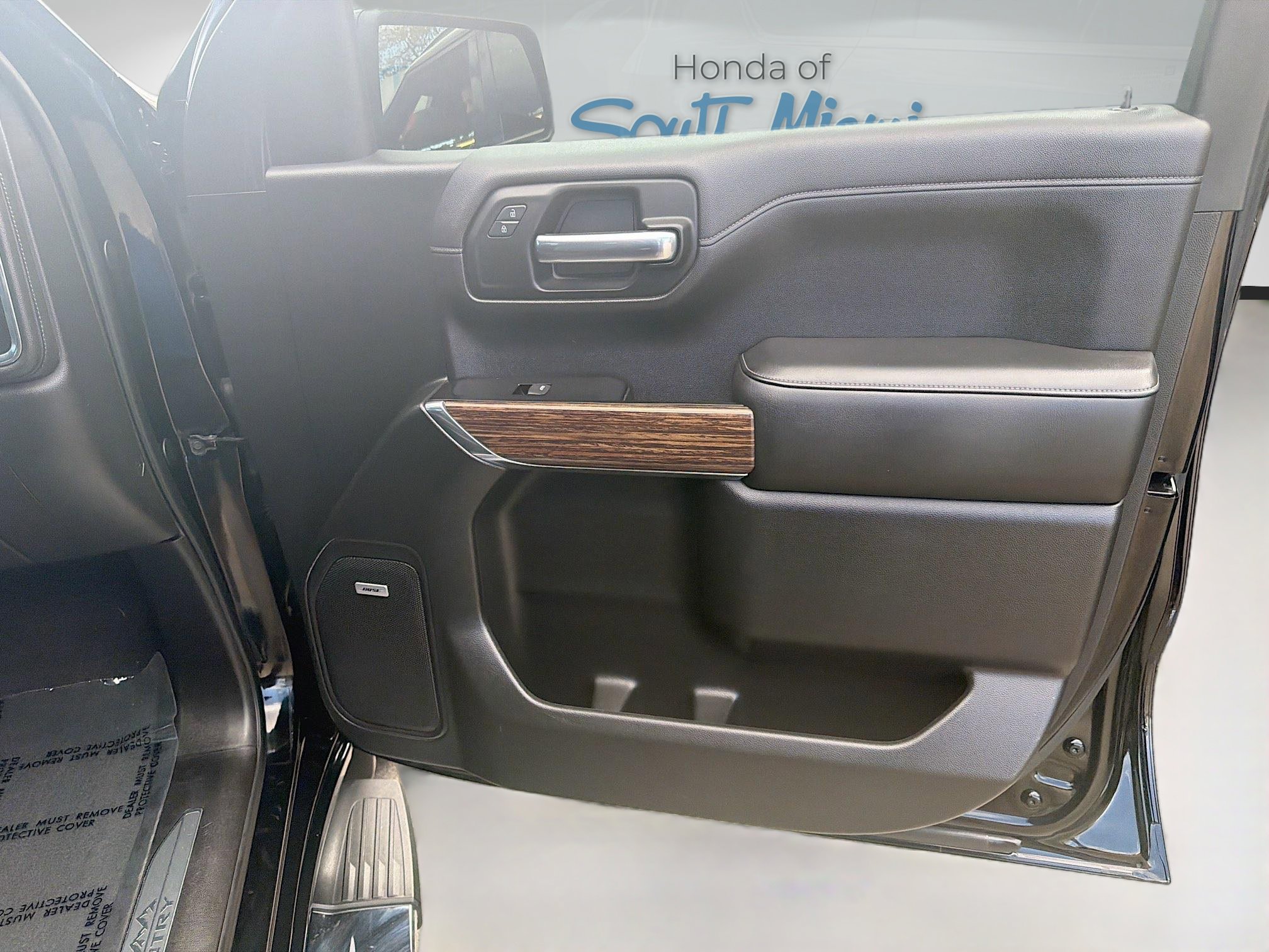 Used 2019 Chevrolet Silverado 1500 High Country w/ Technology Package AWD/4WD image 34