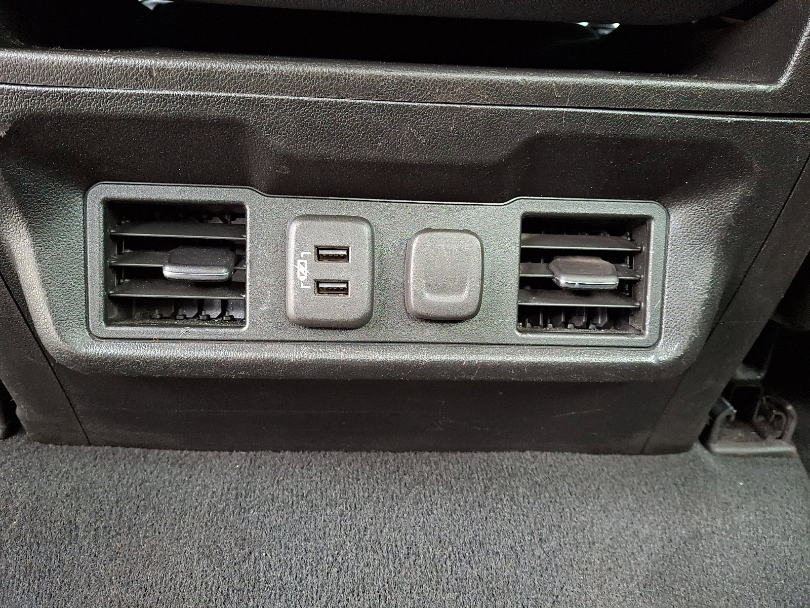 Used 2020 GMC Sierra 1500 SLE w/ X31 Off-Road Package image 11